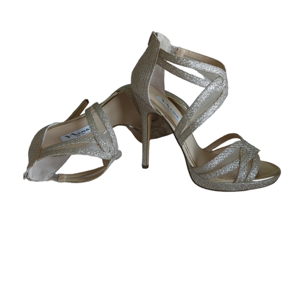 NINA NEW YORK • Stilleto Sparkle Pumps - Picture 2 of 8